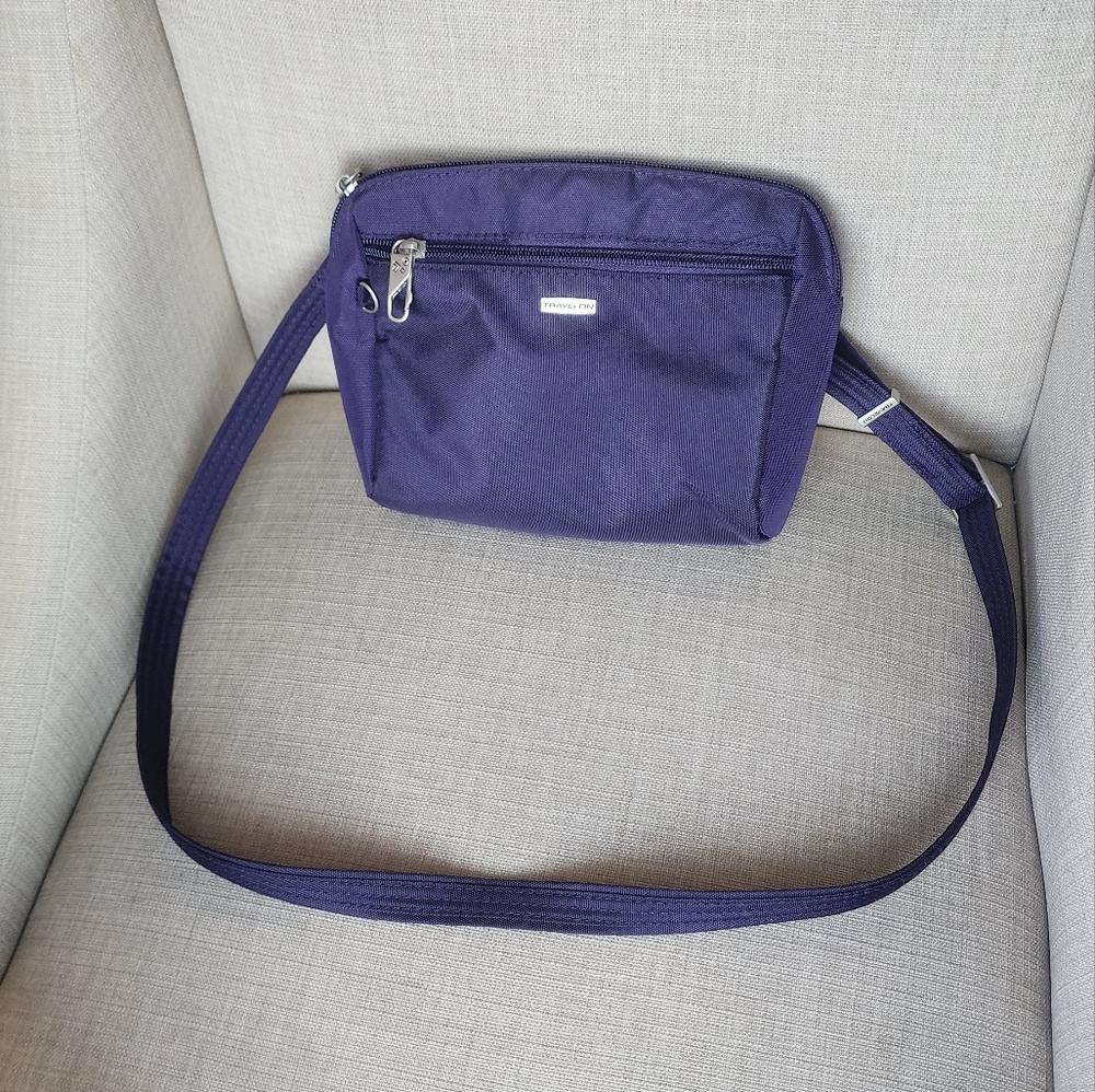 Travelon Anti-Theft Classic Convertible Crossbody and Waist Pack Purple Bag